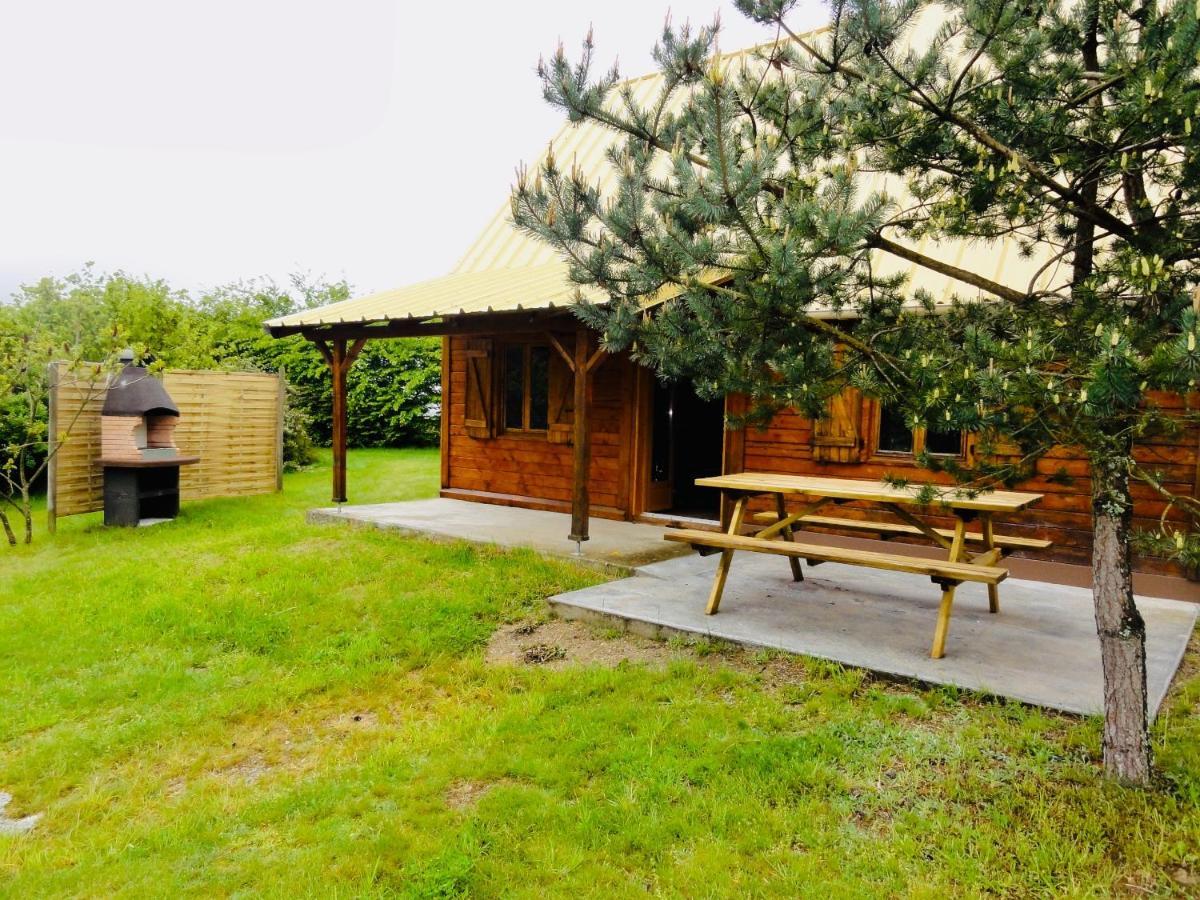 Chalet à la campagne, proche d'Ussel Ussel  Exterior foto